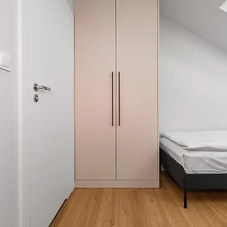 Mierzeja -trimare, Apartamento