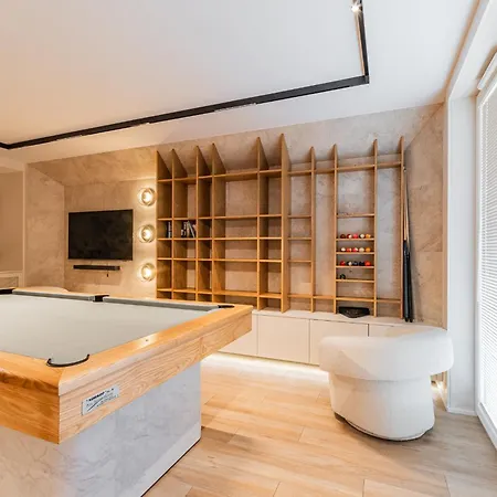 Mierzeja -trimare, *