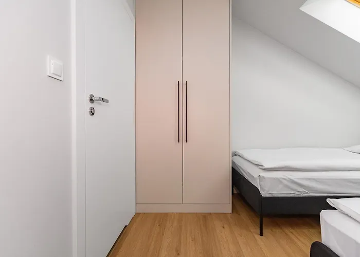 Mierzeja -trimare, Lägenhet